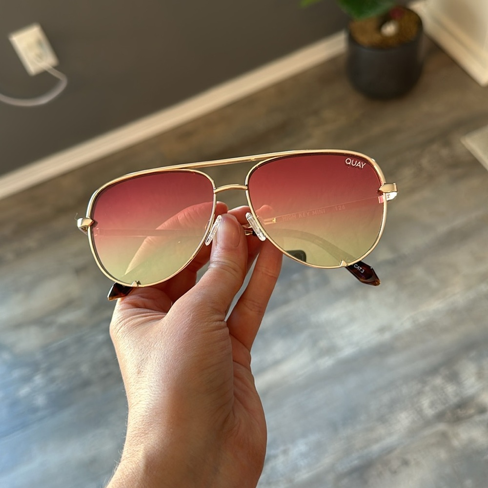 Quay High Key Mini Pink Fade Mirrored Sunglasses